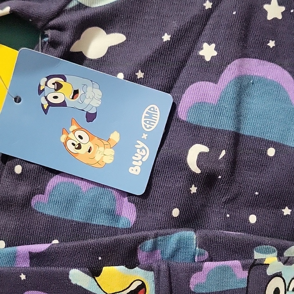 Kids Bluey Glow Pajama Set 2T - Picture 2 of 3